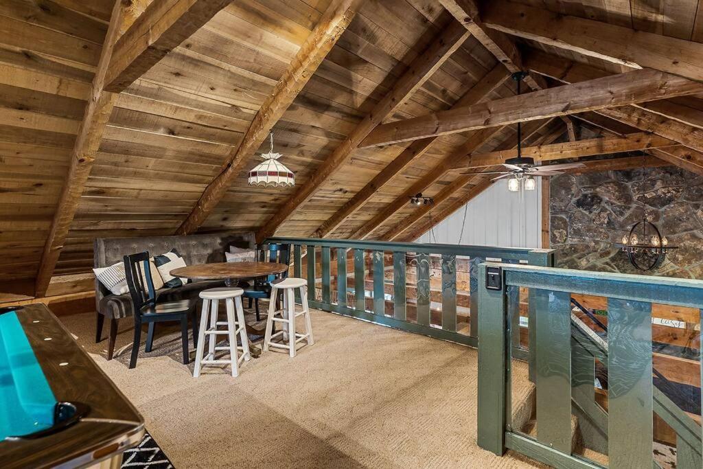 Rustic Cabin, Dock, Firepit, Kayaks & Games Winchester Exteriér fotografie