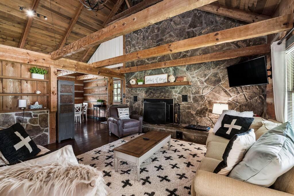 Rustic Cabin, Dock, Firepit, Kayaks & Games Winchester Exteriér fotografie