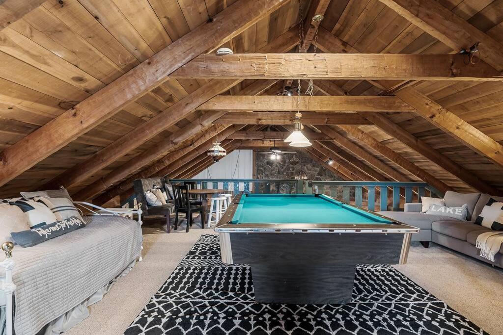 Rustic Cabin, Dock, Firepit, Kayaks & Games Winchester Exteriér fotografie