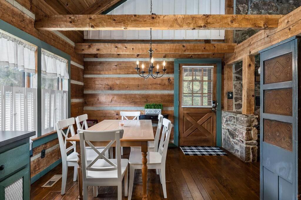 Rustic Cabin, Dock, Firepit, Kayaks & Games Winchester Exteriér fotografie