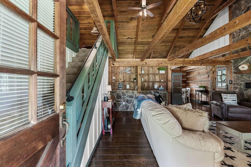Rustic Cabin, Dock, Firepit, Kayaks & Games Winchester Exteriér fotografie
